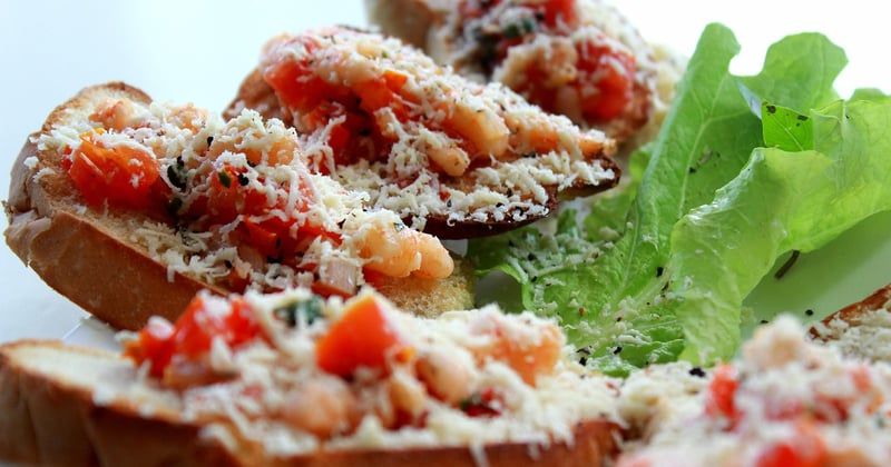 Où manger des tapas authentiques à Séville : nos adresses secrètes