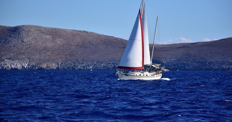 10 activités nautiques à faire en Grèce pour des vacances inoubliables