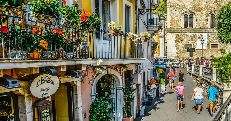 Où trouver les vraies spécialités : loin des pièges à touristes